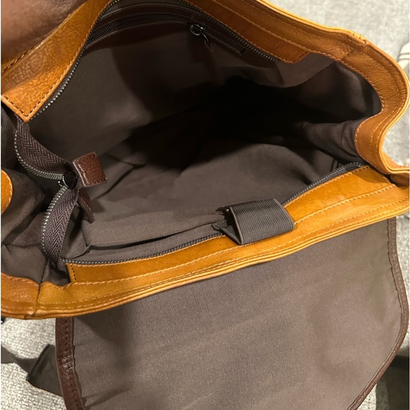 Leather backpack for men and women - Picture 3 of 3